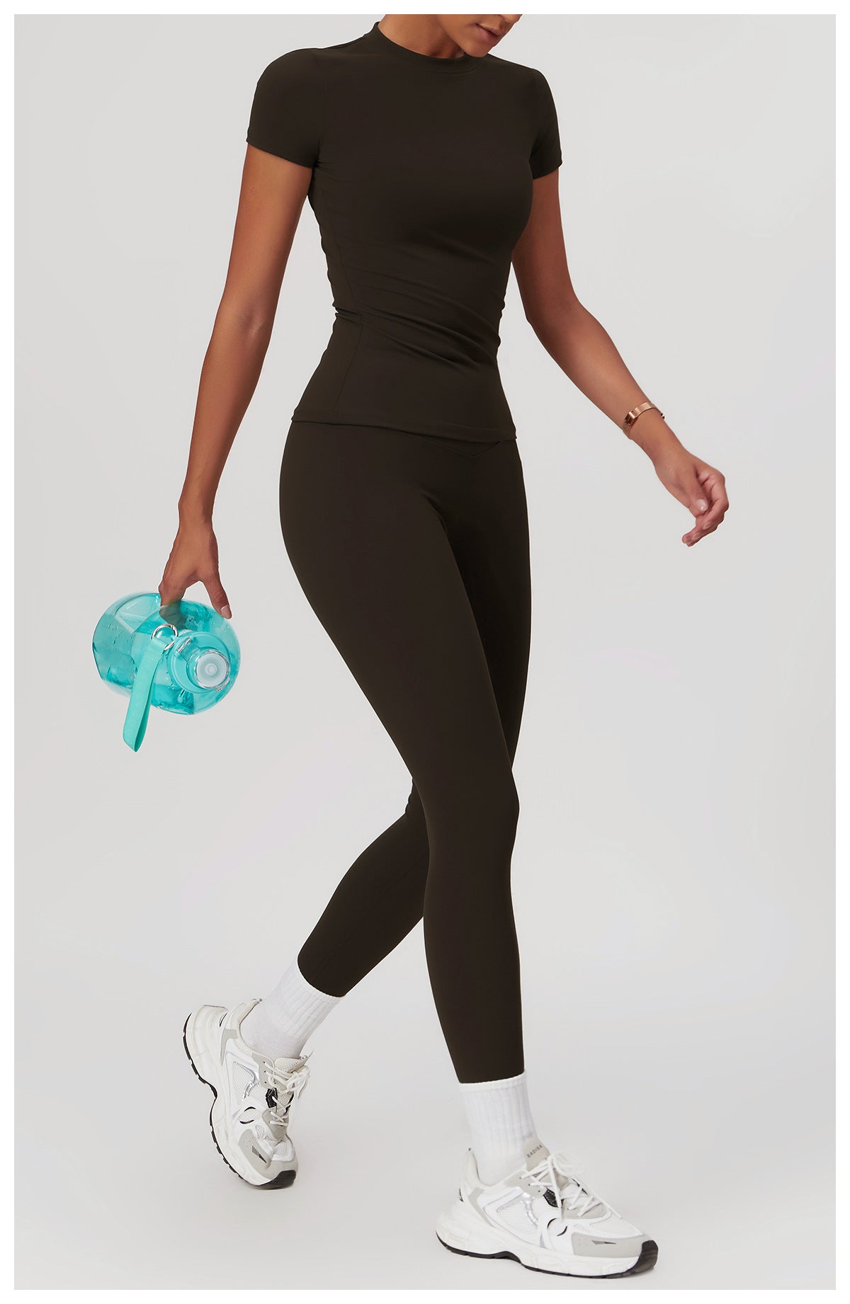 Spring T-shirt quick-drying yoga wear short-sleeved fitness top blouse outdoor running sports short-sleeved women