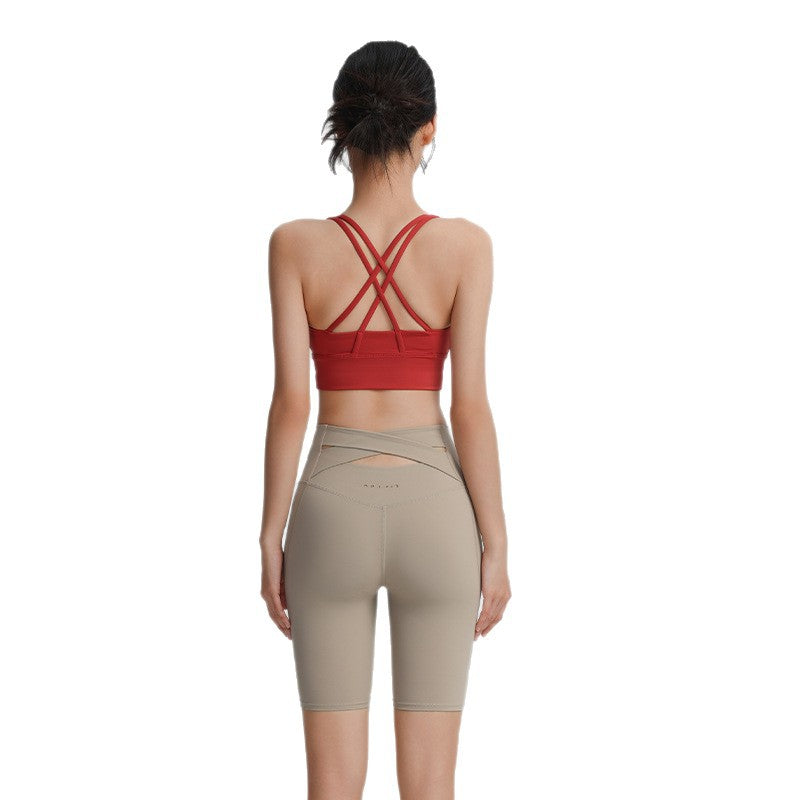 【Set】Beautiful back sports bra, five-point hollow yoga shorts, quick-drying, breathable yoga sports suit, women