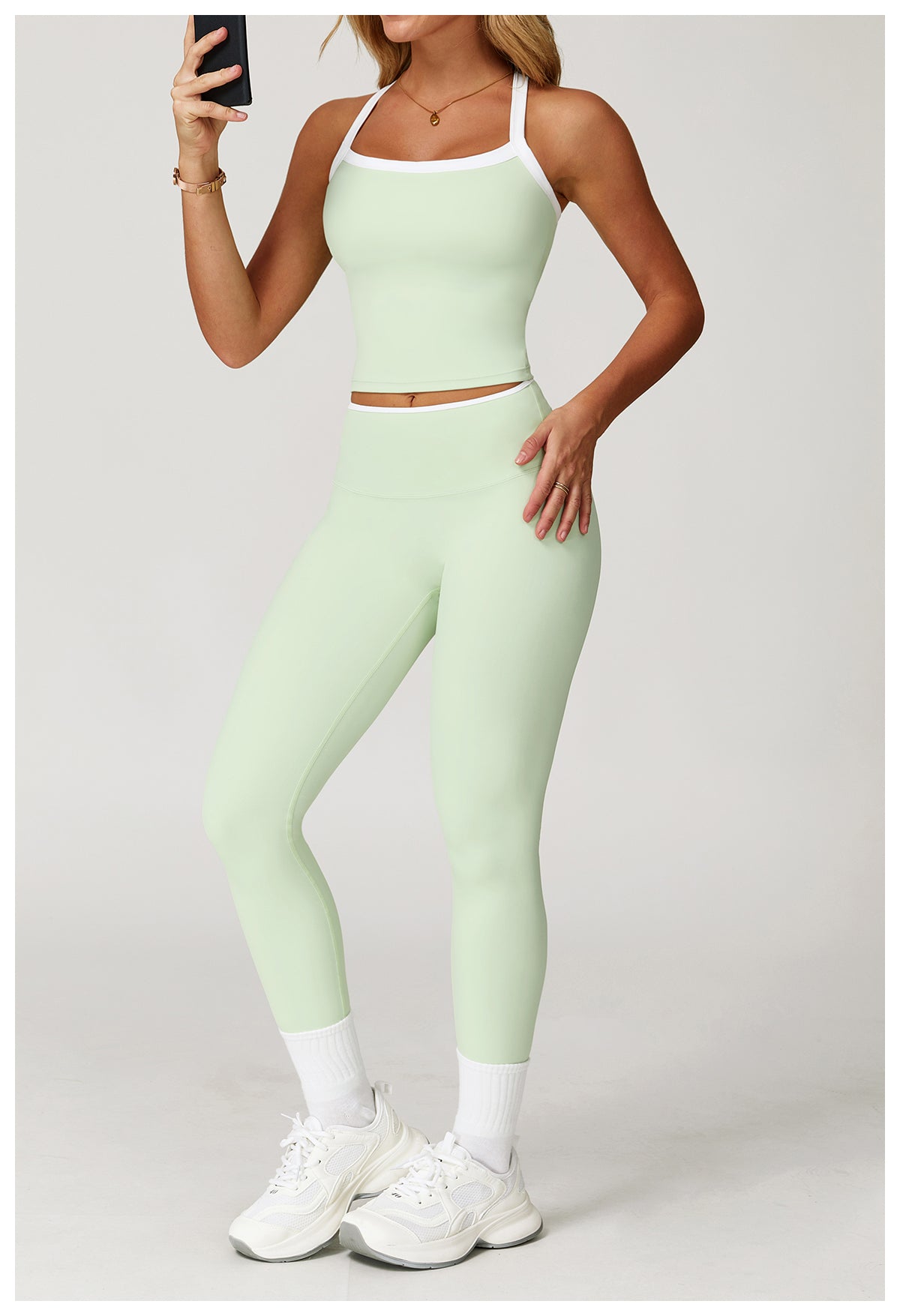 Yoga vest with contrasting colors and hollowed-out back, fitness wear, high-end running sports underwear