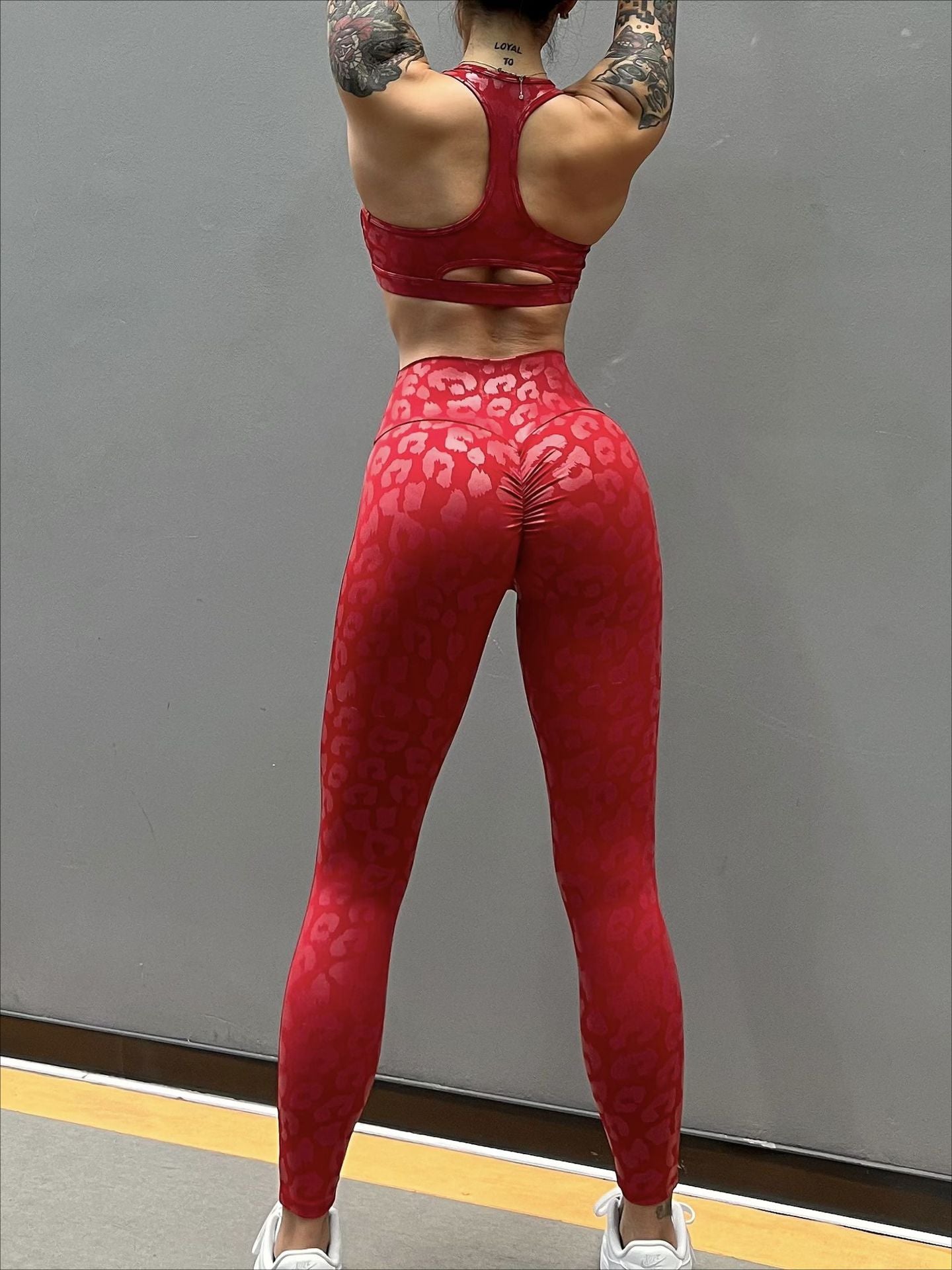 High-Waisted Leopard Print Yoga Leggings with High Support & Slimming Fit