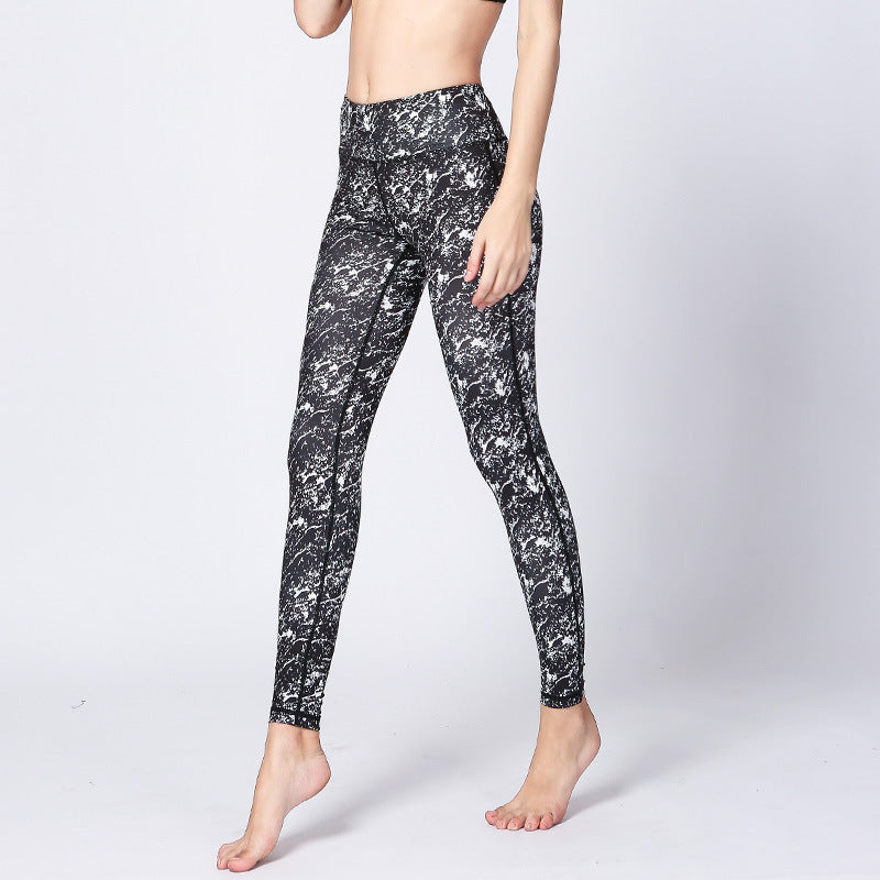 Camouflage Yoga Leggings - Outdoor-Adapted, Slimming & UV-Resistant with Non-Blurry Pattern